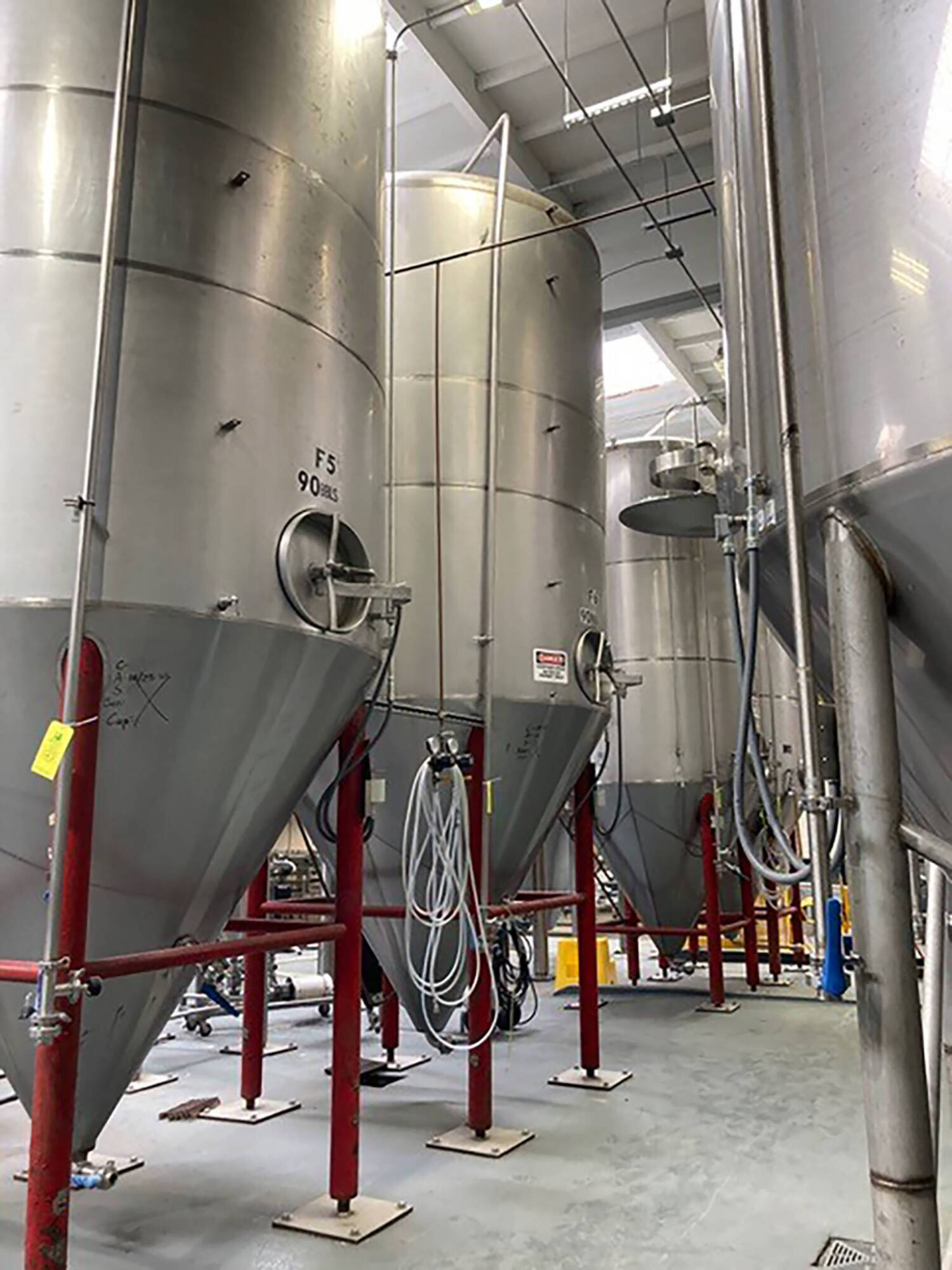 Other available assets with applications for multiple industries include more than twenty 30bbl - 90 bbl stainless steel tanks. (PRNewsfoto/Tiger Group) Other available assets with applications for multiple industries include more than twenty 30bbl - 90 bbl stainless steel tanks. (PRNewsfoto/Tiger Group)